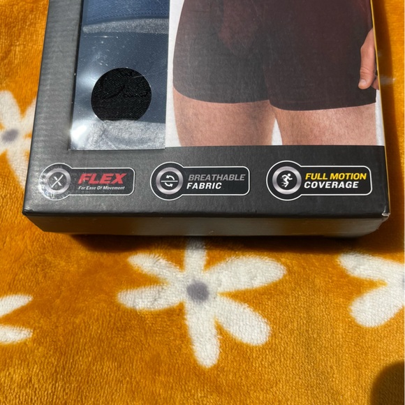 New NIB 4 Pair Super Soft Boxer Briefs Dickies Size Small 28-30 Fly Front Pouch - Picture 4 of 8